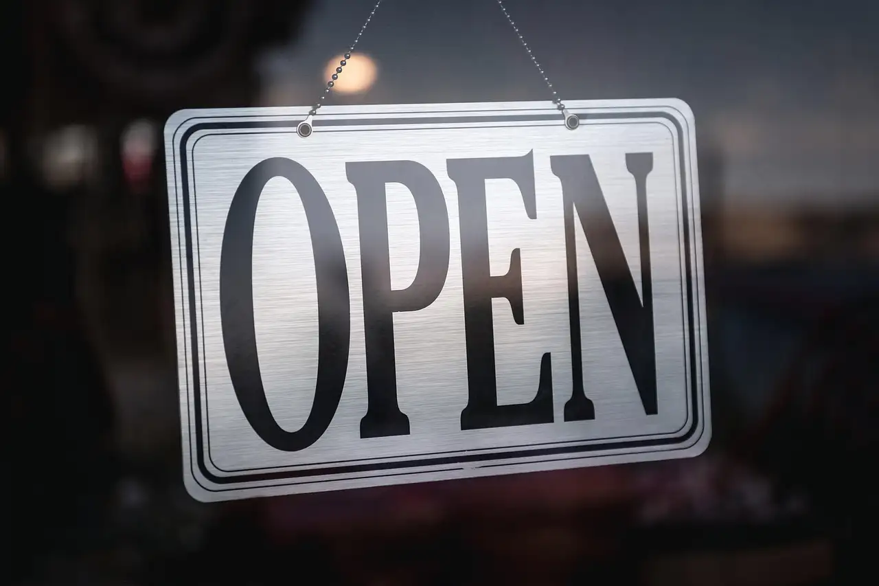Supermarkt nu open in de buurt