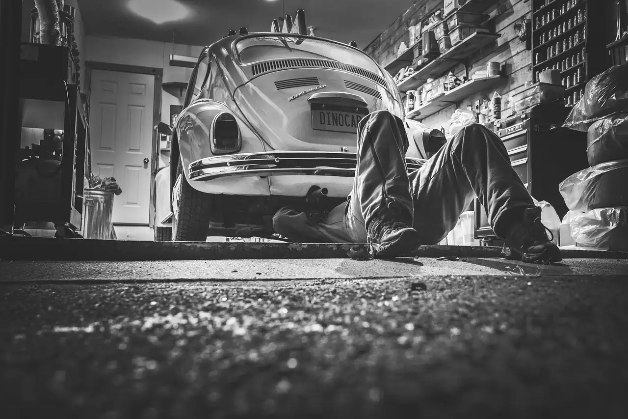 Vrachtwagen garage in de buurt